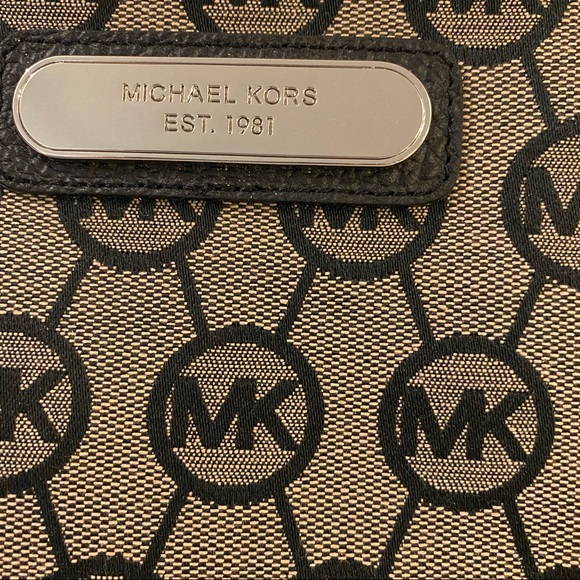 MICHAEL Michael Kors Bags Brand New Michael Kors Logo